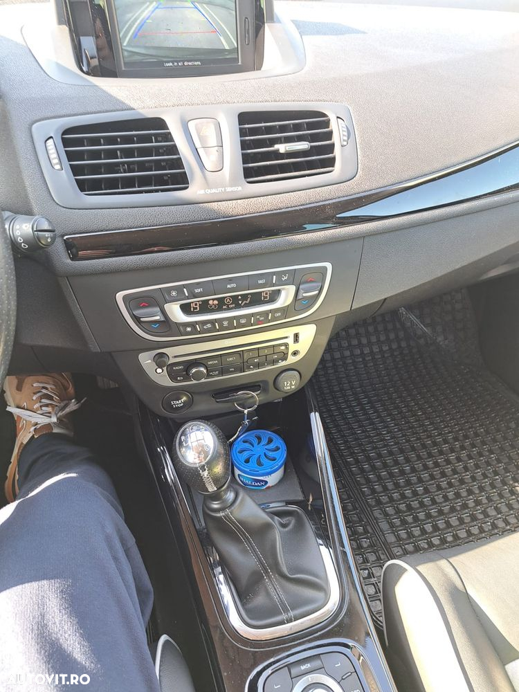 Renault Megane ENERGY dCi 130 BOSE EDITION - 12