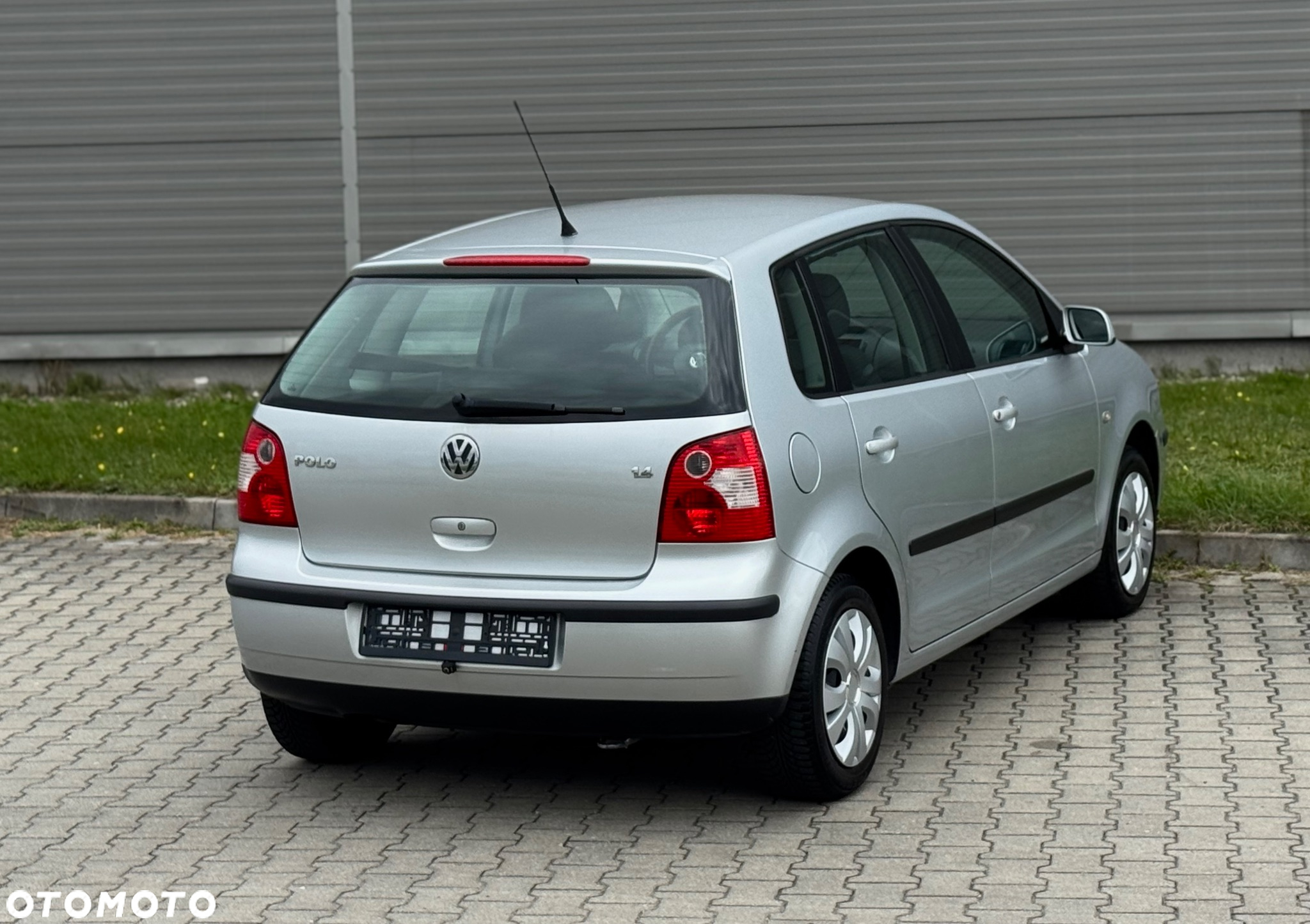 Volkswagen Polo 1.4 16V Comfortline - 8