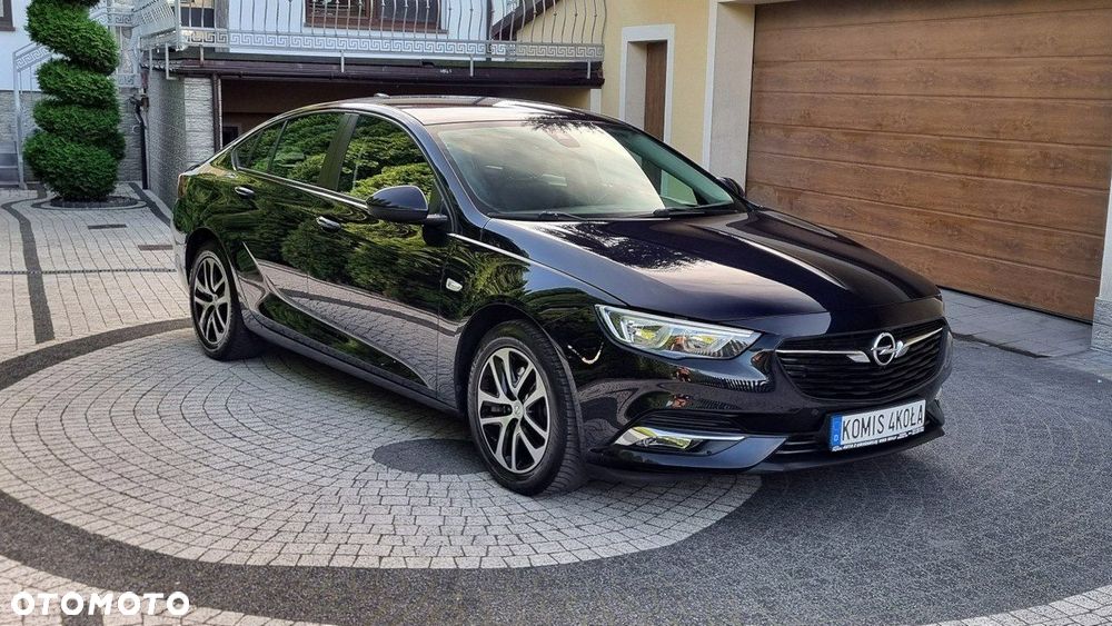 Opel Insignia - 1