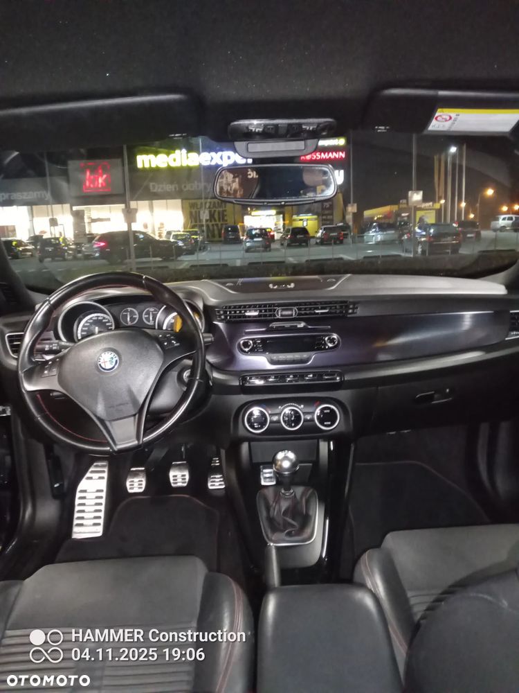 Alfa Romeo Giulietta 2.0 JTDM Distinctive - 16