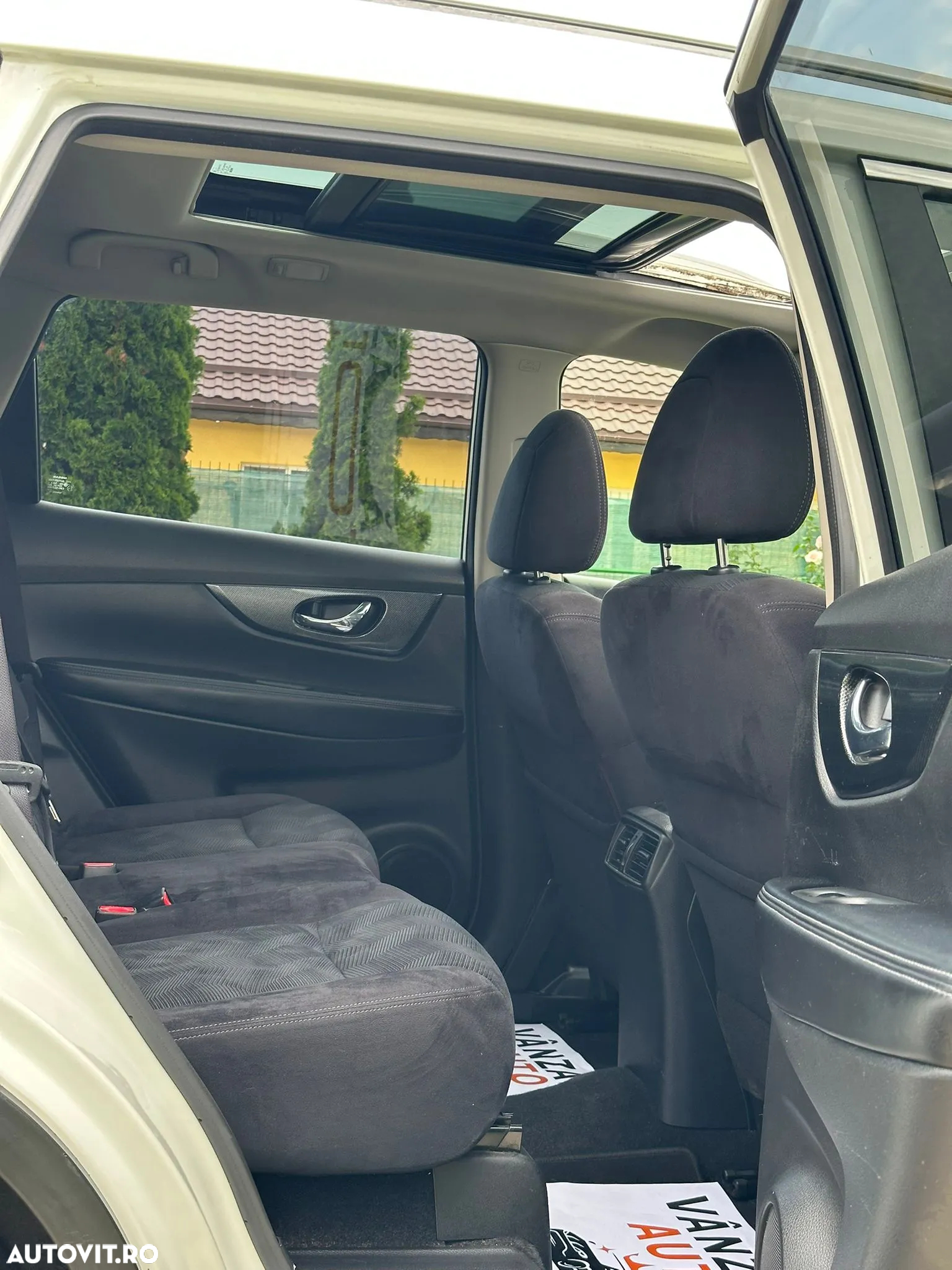 Nissan X-Trail 1.6L dCI Start/Stop Tekna - 9