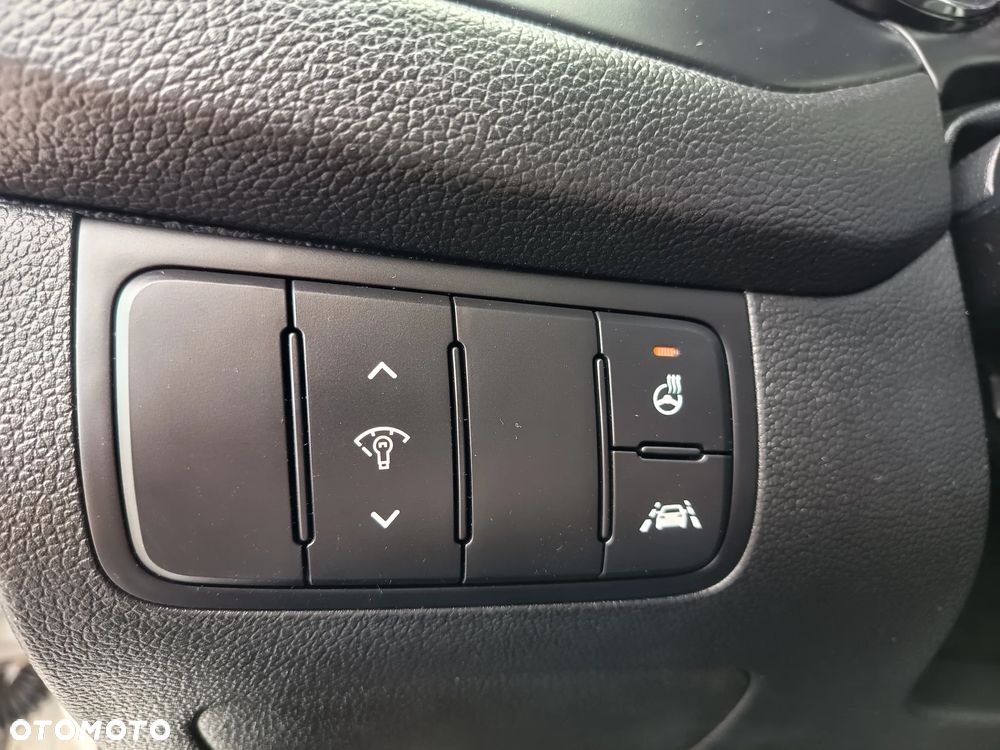 Kia Ceed 1.6 T-GDI GT - 32