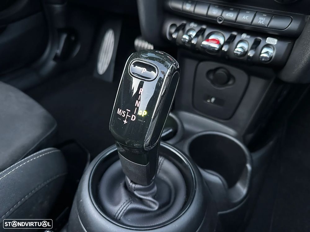 MINI Cabrio Cooper D Auto - 30