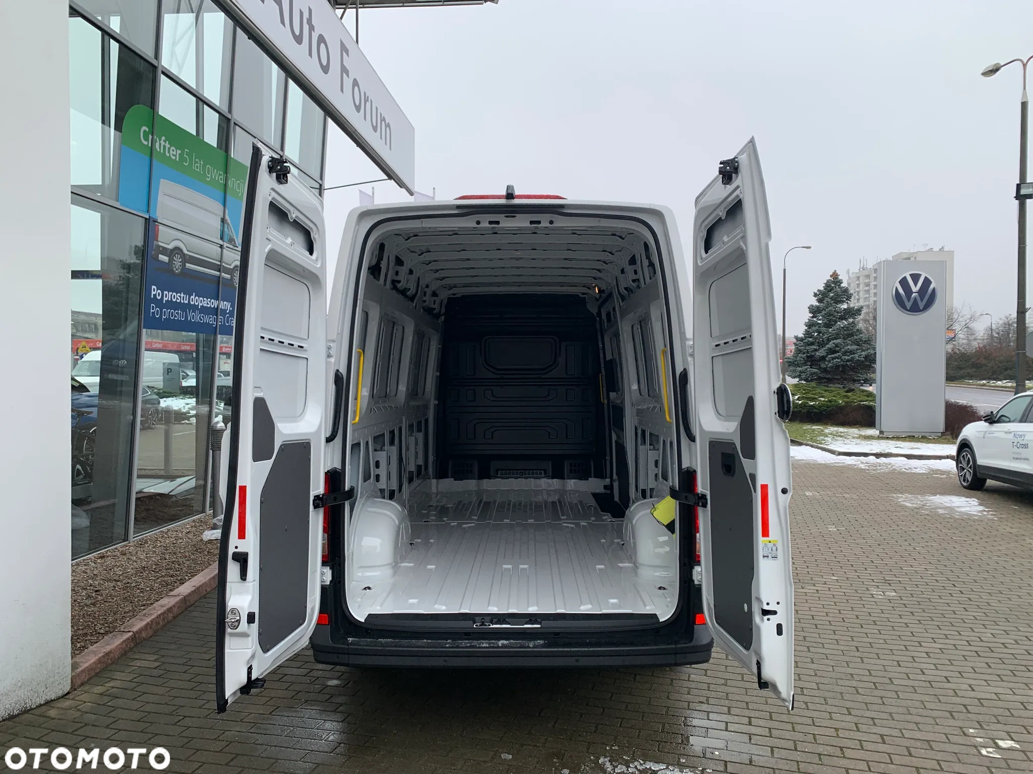 Volkswagen Crafter - 11