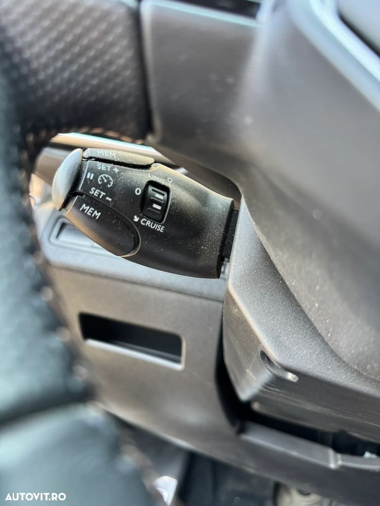 Peugeot 3008 BlueHDi 130 Stop & Start EAT8 GT - 16