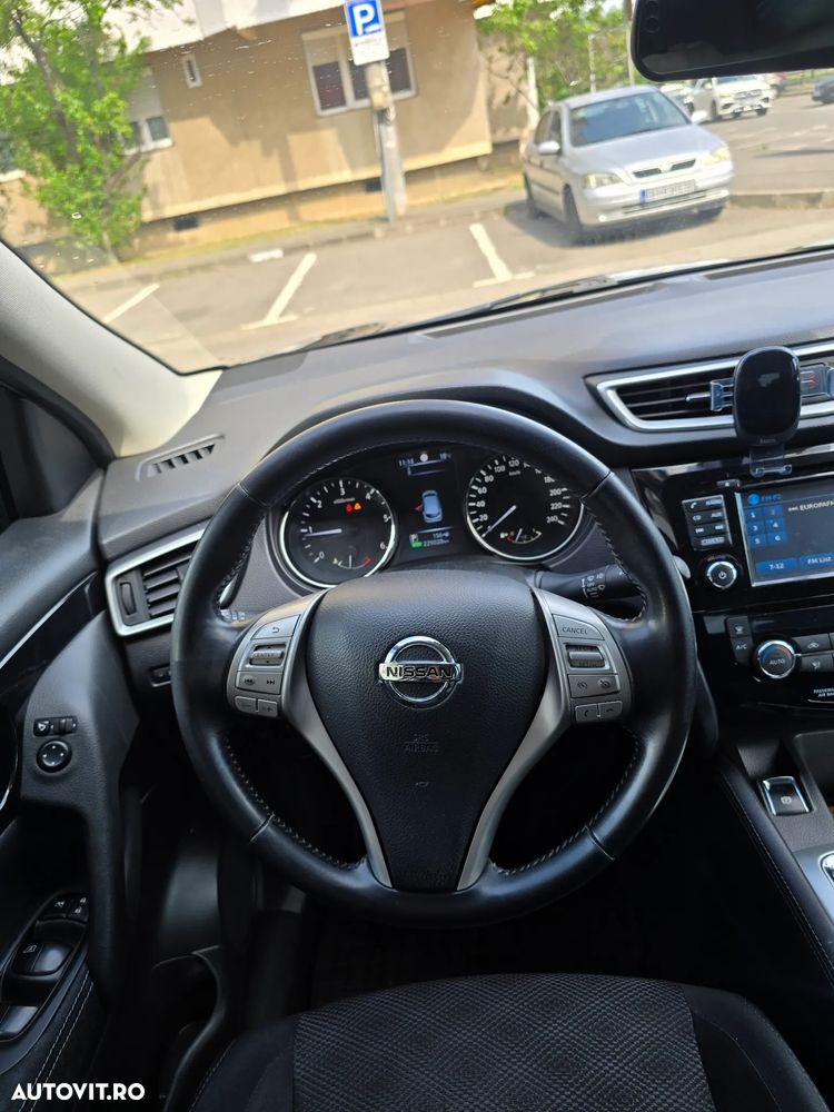 Nissan Qashqai 1.6 DCI Start/Stop X-TRONIC N-Connecta - 4