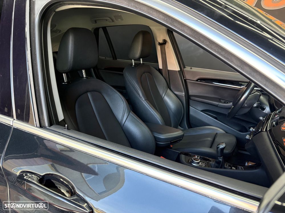 BMW X1 16 d sDrive Line Sport - 56