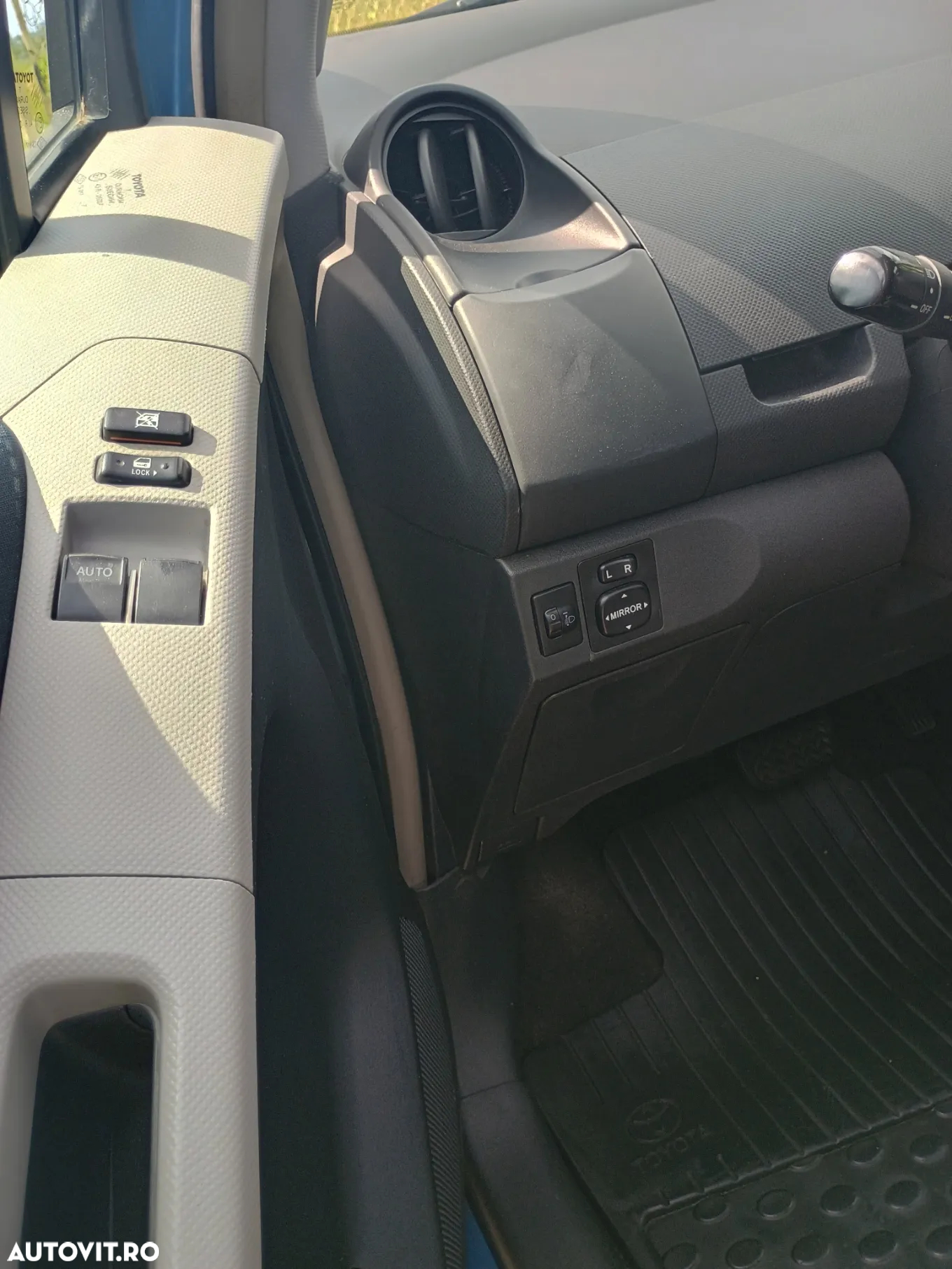 Toyota Yaris - 8