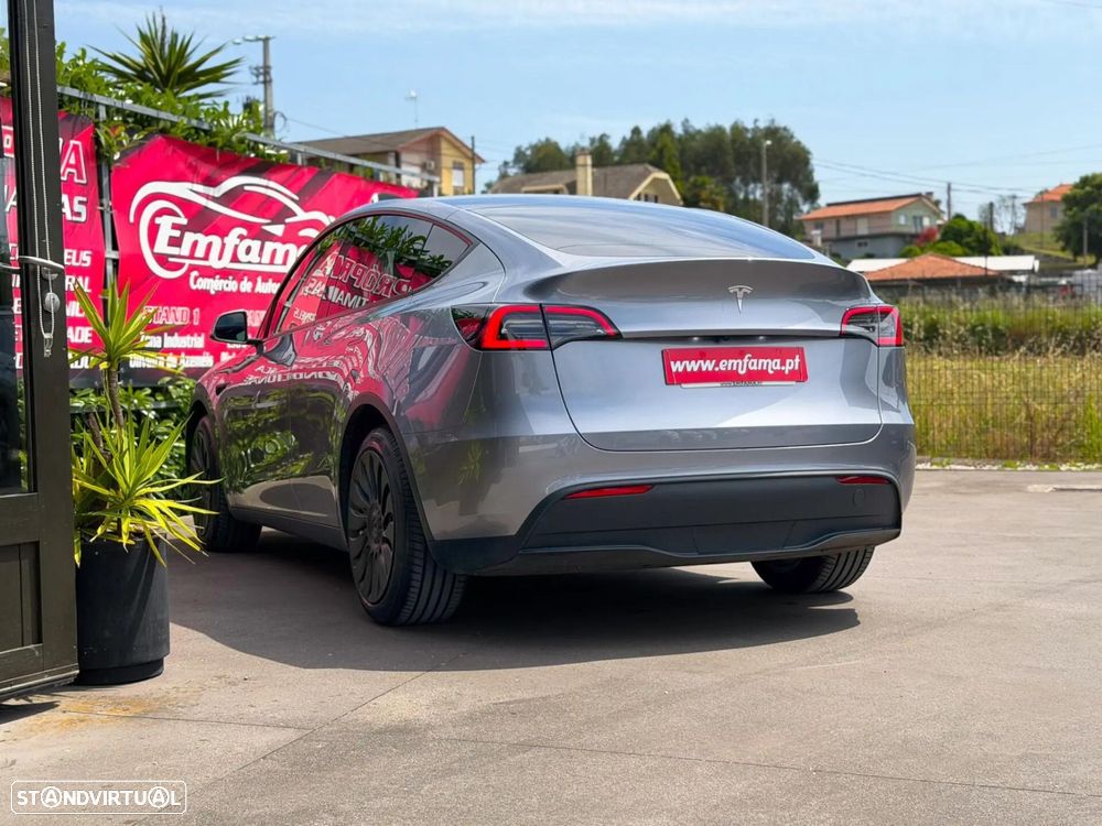 Tesla Model Y Standard RWD - 7