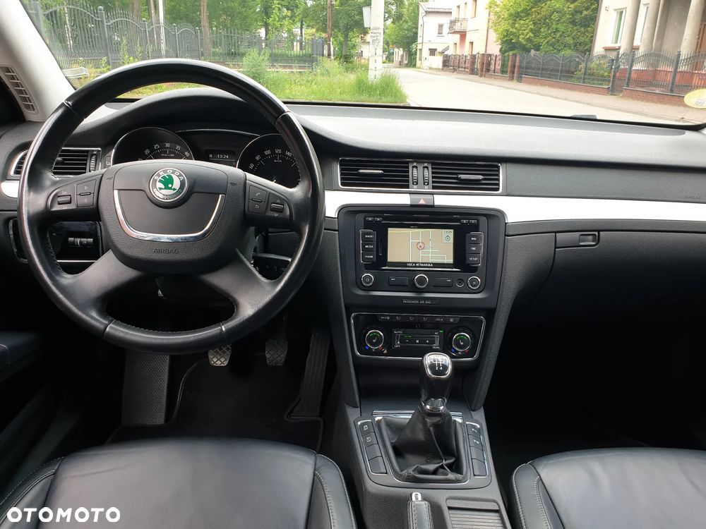 Skoda Superb 1.6 TDI Exclusive - 6