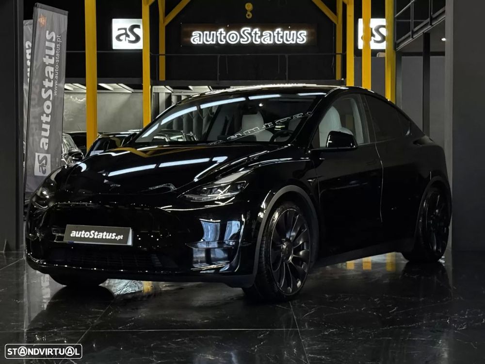 Tesla Model Y - 7