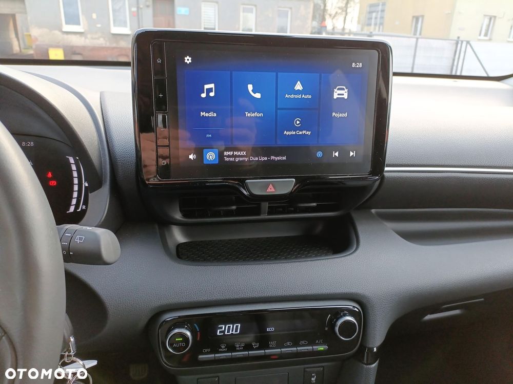 Toyota Yaris Hybrid 1.5 Style - 19
