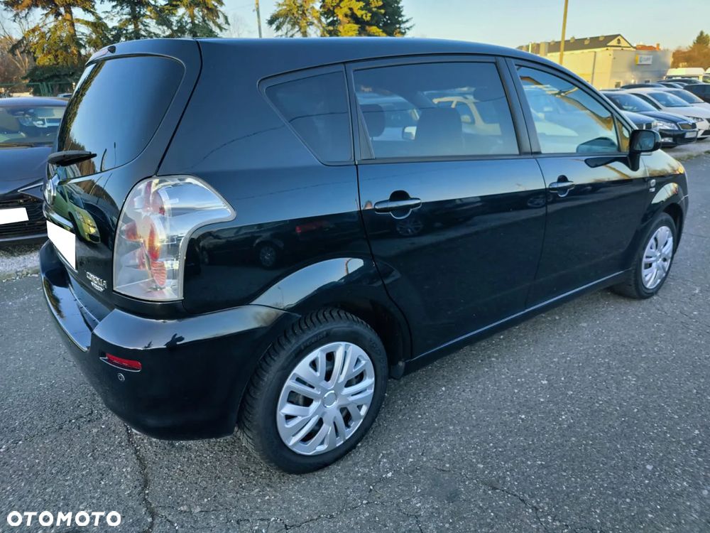 Toyota Corolla Verso - 13