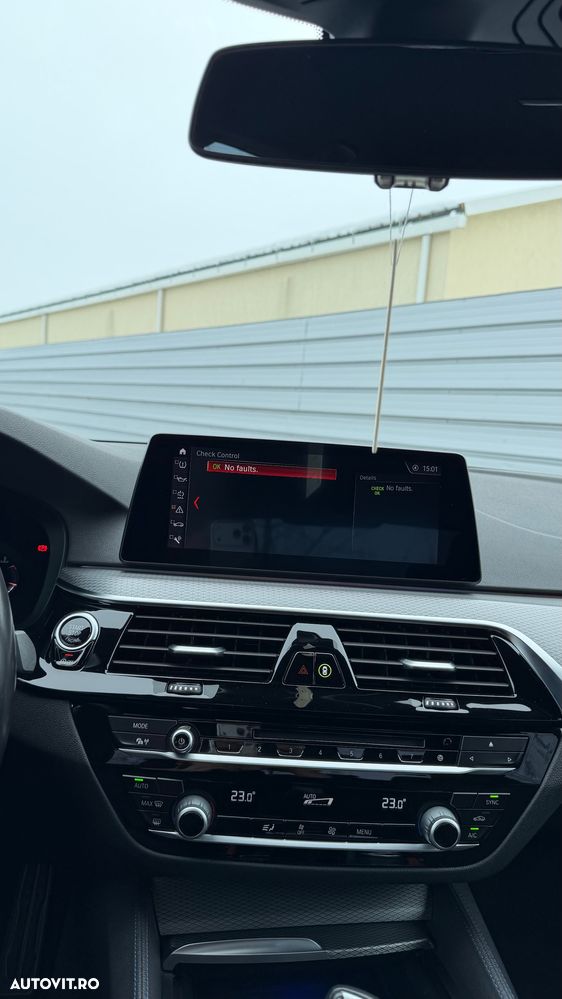 BMW Seria 5 520d AT - 17