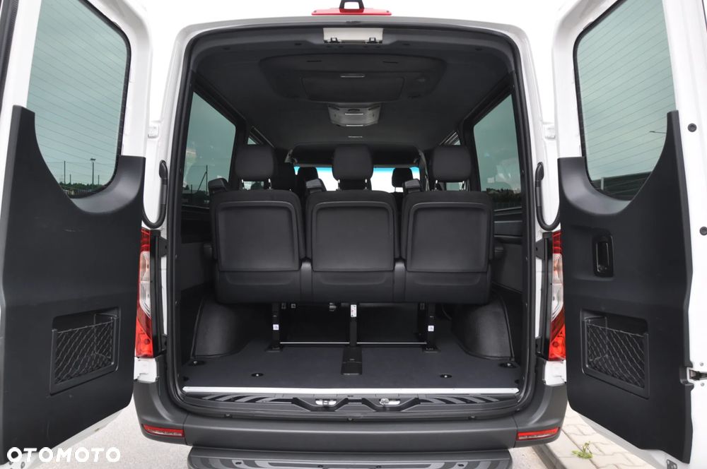 Mercedes-Benz Sprinter - 31