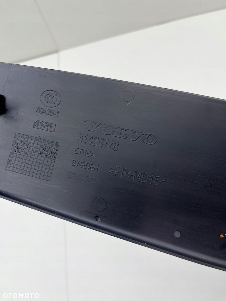 VOLVO V90 OSŁONA LISTWA TYLNEJ KLAPY 31426778 - 6