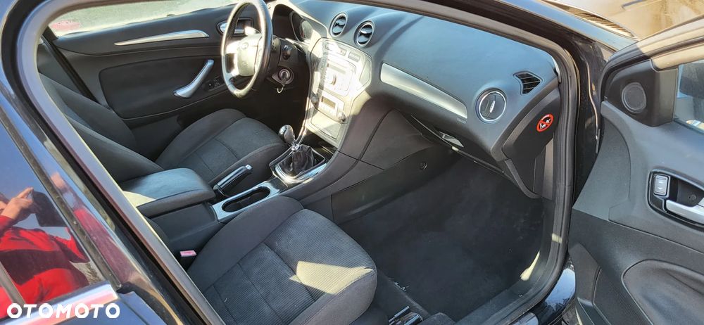 Ford Mondeo 2.0 TDCi Black Magic - 15