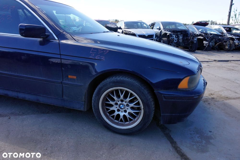 MASKA ZDERZAK BŁOTNIKI LAMPY 5 E39 263  BMW 1995-2000 GRANATOWY PRZÓD KOMPLETNY - 15