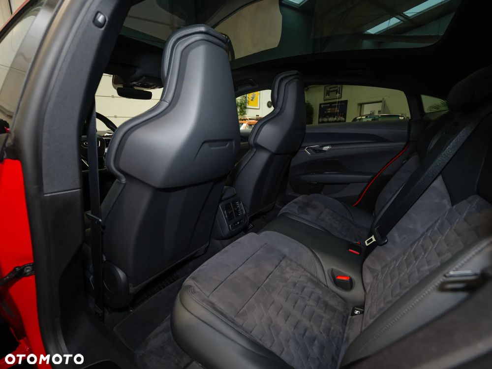 Audi e-tron GT - 19