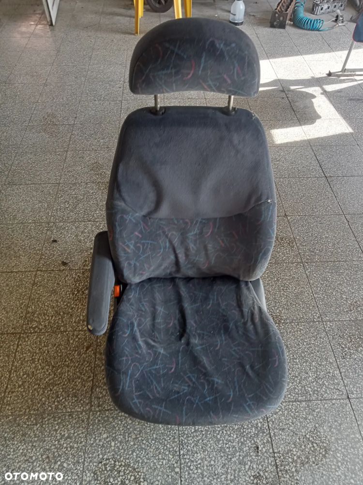fotel kapitański obrotowy sharan galaxy