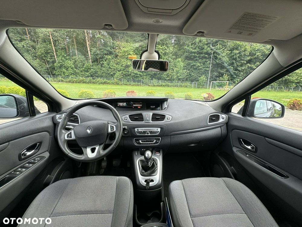 Renault Scenic - 11