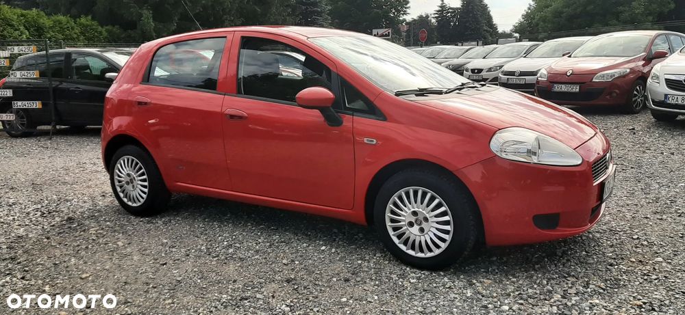 Fiat Grande Punto - 13