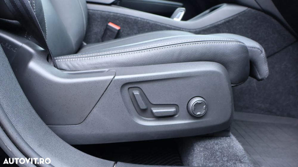 Volvo XC 40 D4 AWD Geartronic Momentum - 27