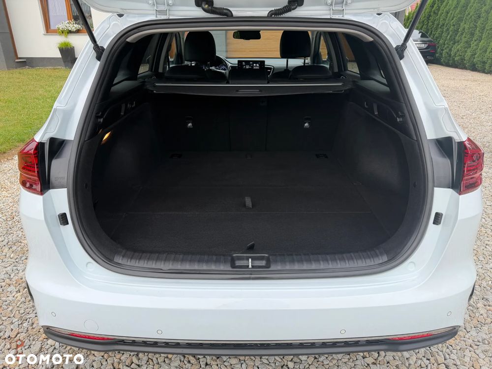 Kia Ceed 1.6 CRDi mHEV L - 19