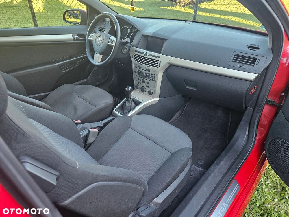 Opel Astra 1.8 Sport - 15
