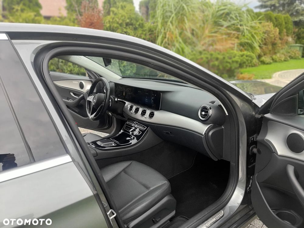 Mercedes-Benz Klasa E 200 d Avantgarde - 16