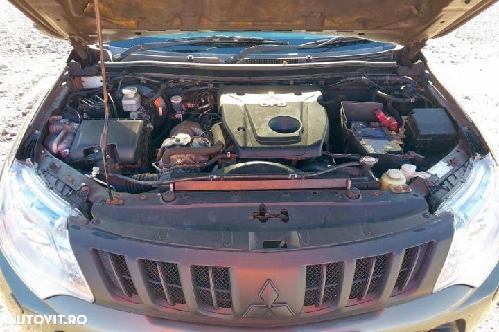 Dezmembrez Mitsubishi L200 5 [2015 - 2020] Pickup 2.4 D MT (154 hp) - 7