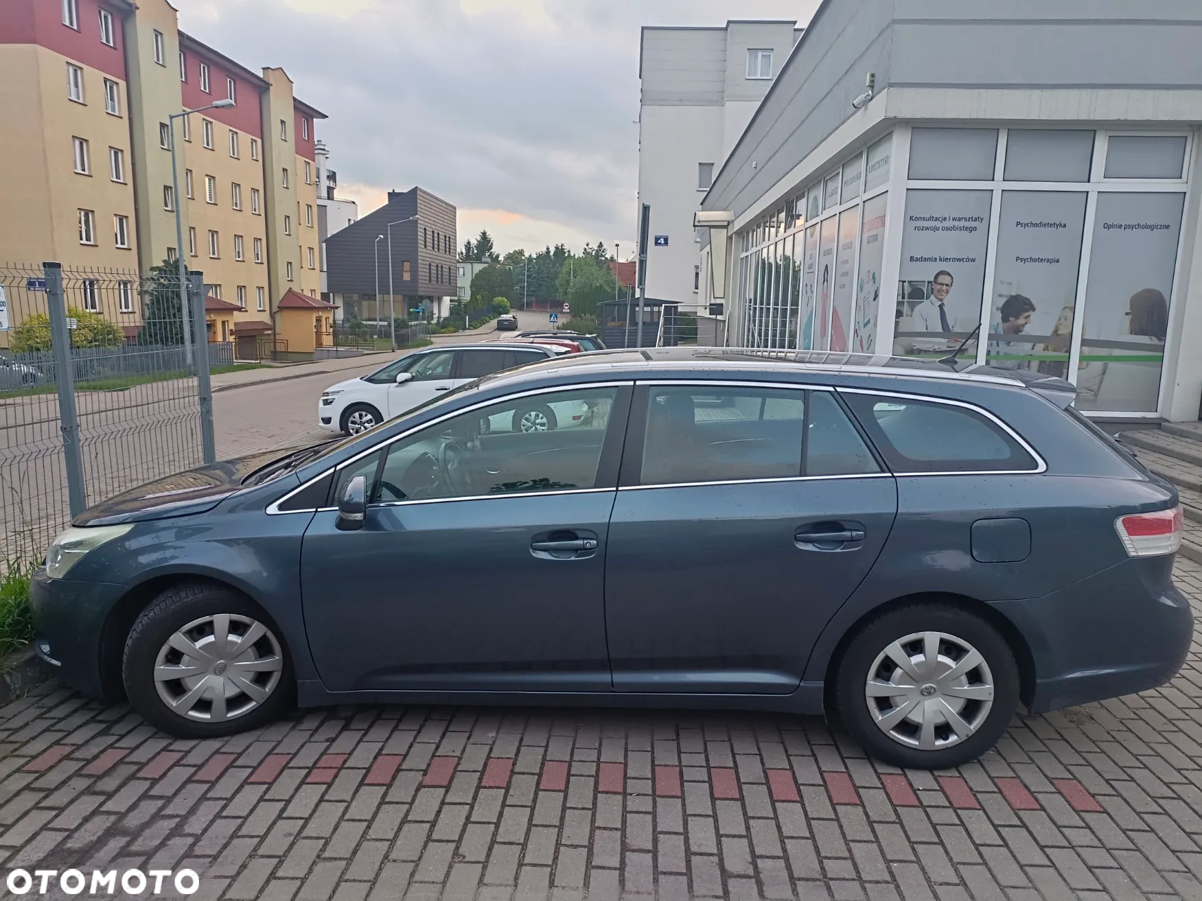 Toyota Avensis 2.0 D-4D Combi - 5