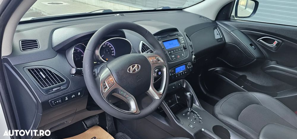 Hyundai ix35 2.0 CRDI 4WD Automatik Premium - 20