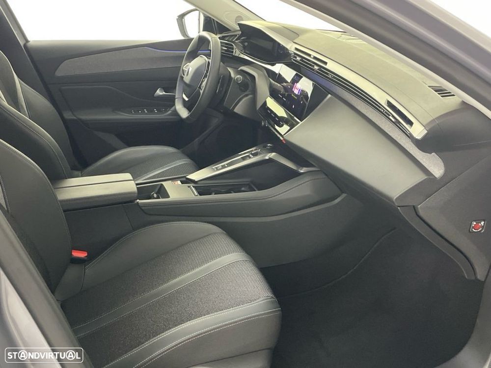 Peugeot 308 1.6 Hybrid Allure e-EAT8 - 21
