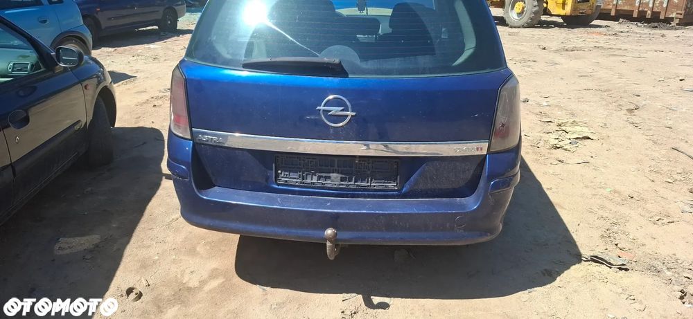 hak Opel Astra H kombi - 1