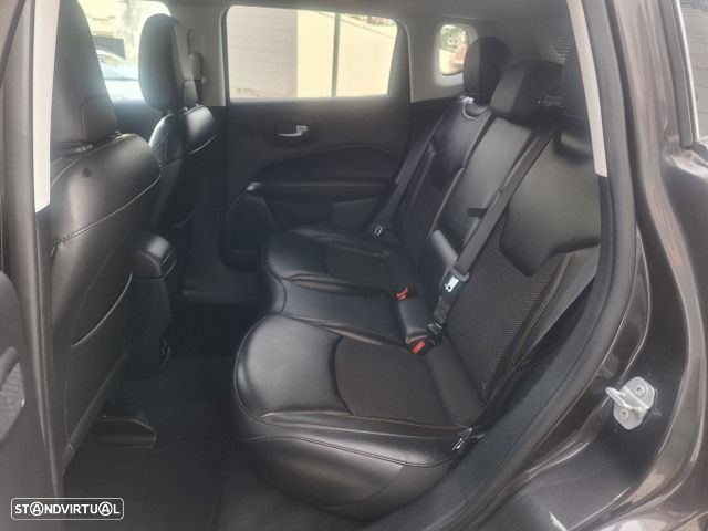 Jeep Compass 1.6 M-Jet Limited - 32