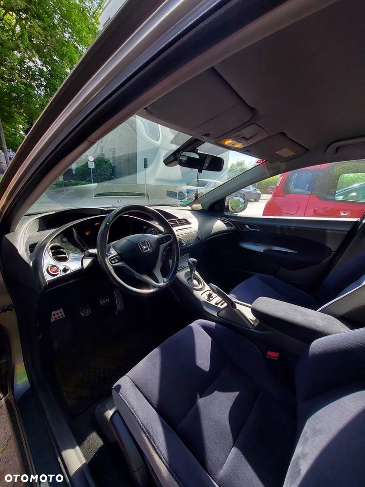 Honda Civic 1.8i-VTEC Executive - 13