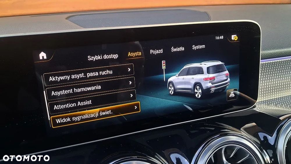 Mercedes-Benz GLB 250 4-Matic Progressive 8G-DCT - 17