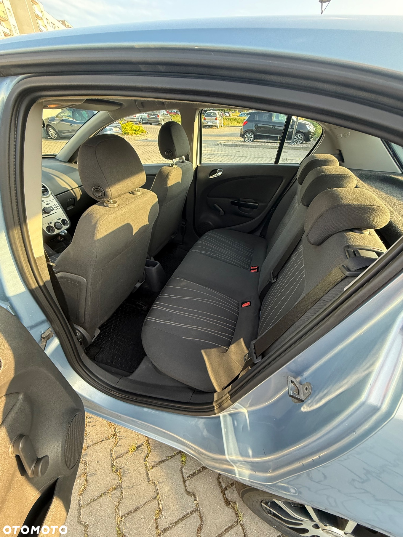 Opel Corsa 1.2 16V - 10