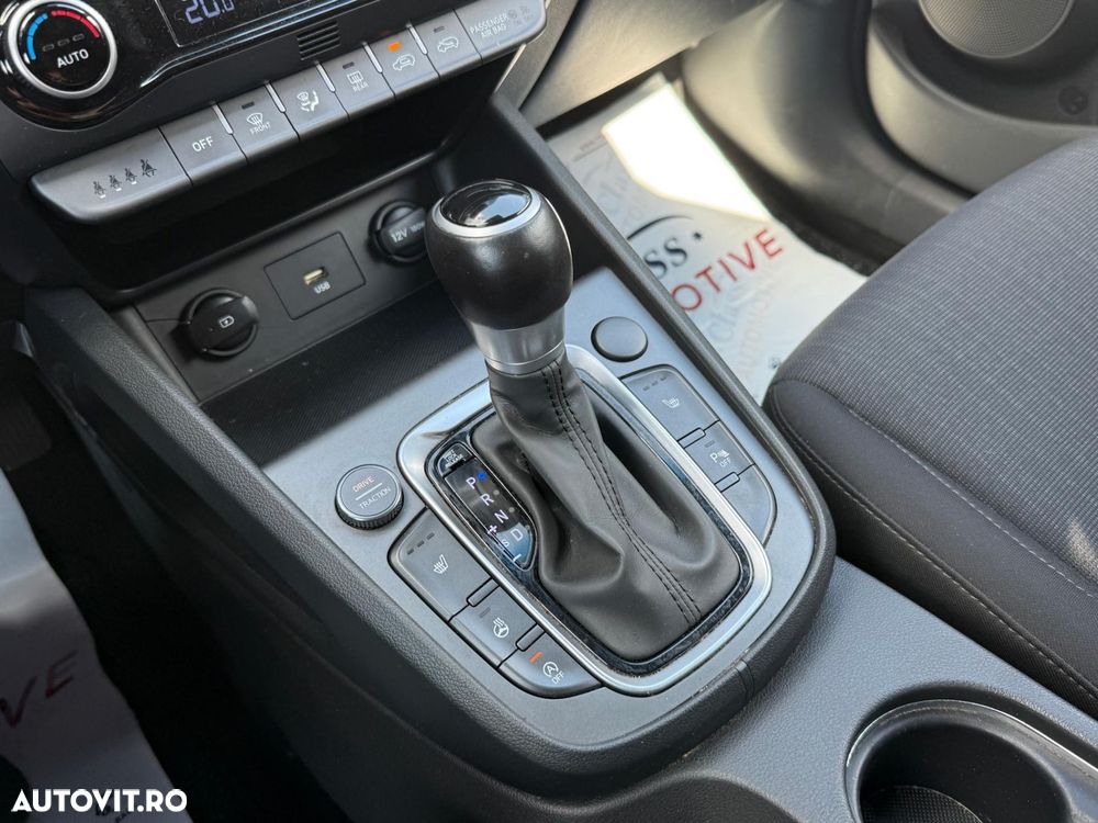 Hyundai KONA - 17