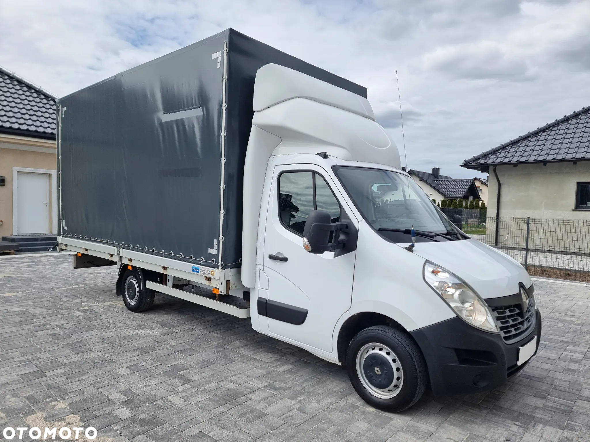 Renault Master, Salon Polska, 12 Palet, Drzwi z tyłu - 8
