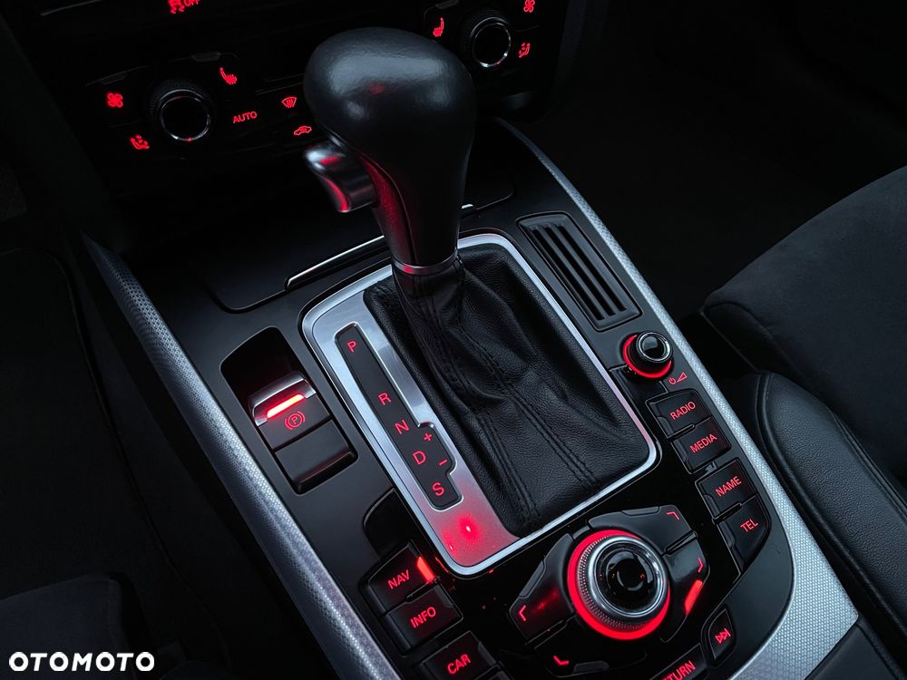 Audi A4 Avant 2.0 TFSI quattro S tronic Ambiente - 19
