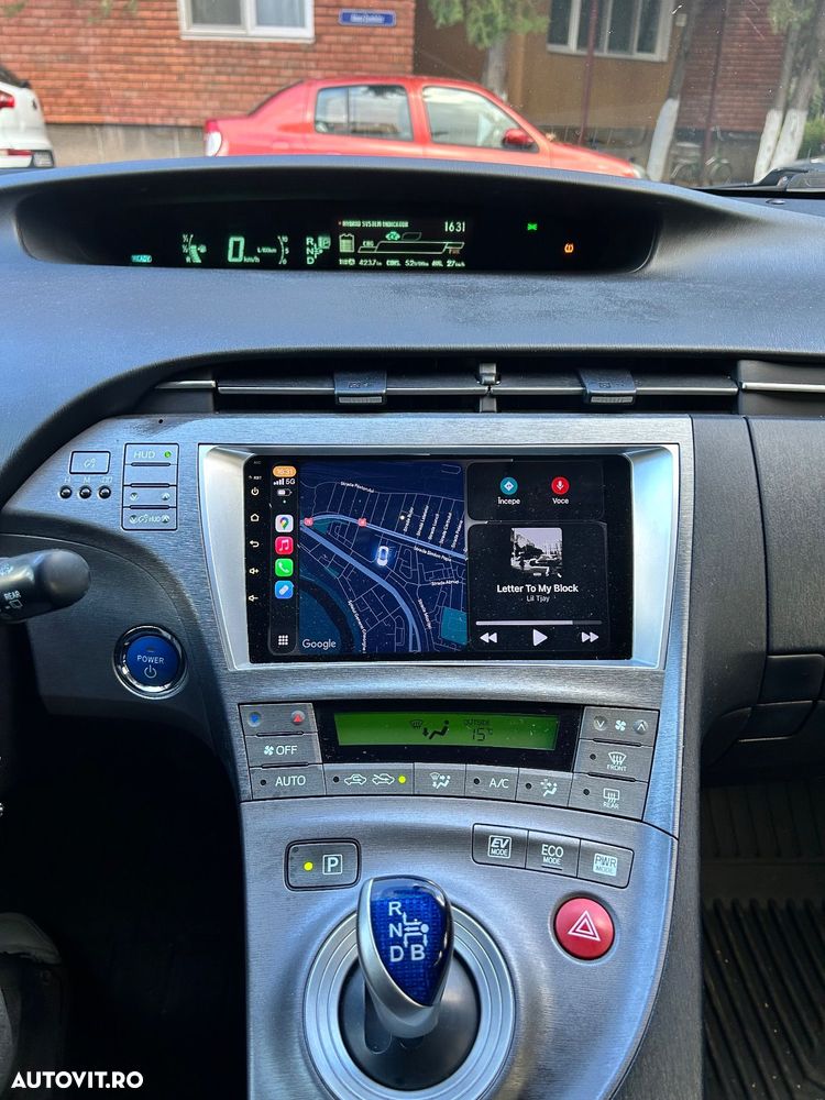 Toyota Prius (Hybrid) Comfort - 15