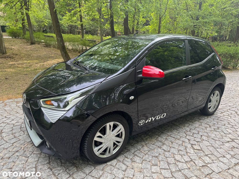 Toyota Aygo x-clusiv - 8