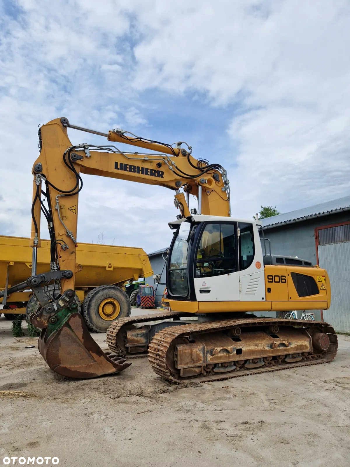 Liebherr R906 LC - 2