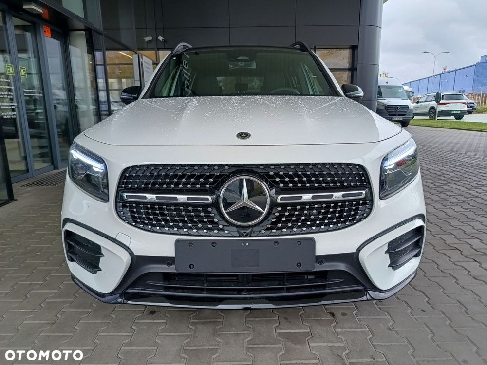 Mercedes-Benz GLB - 2