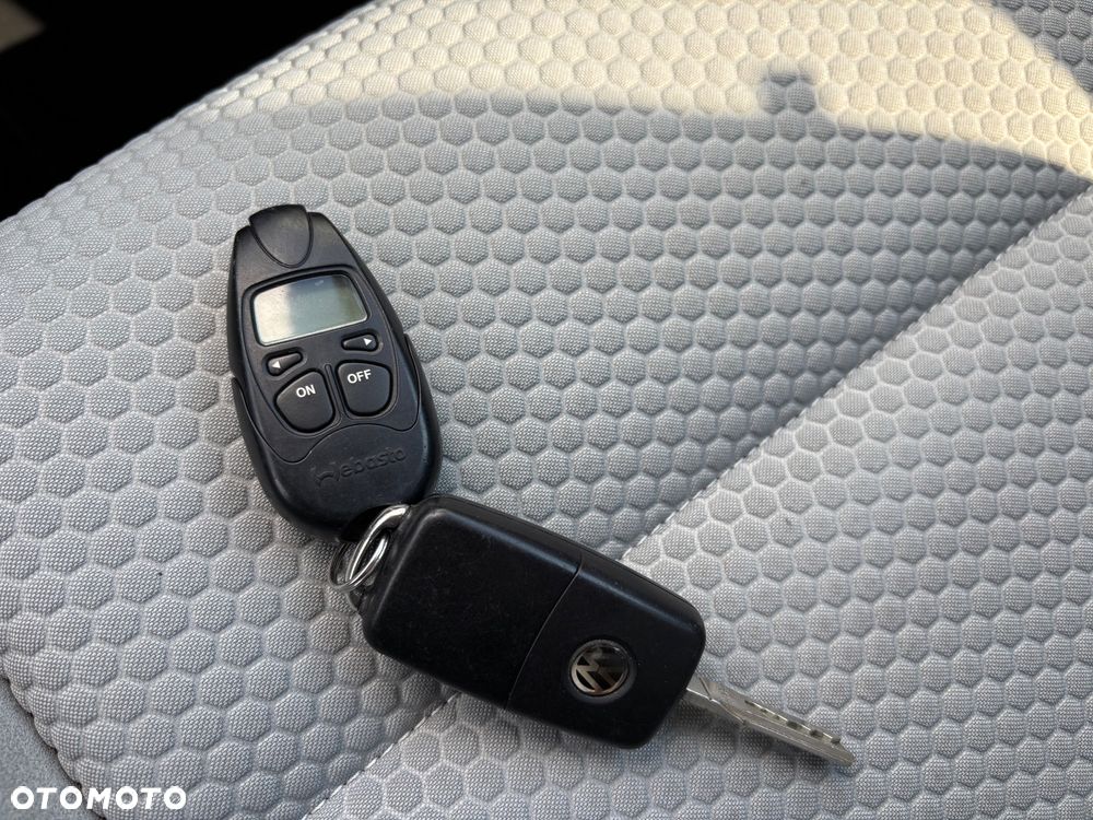 Volkswagen Touran 2.0 TDI DPF DSG Cross - 40