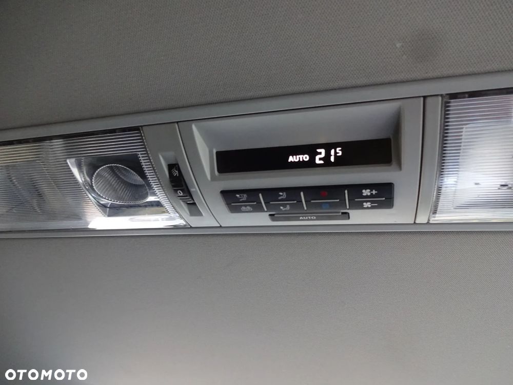 Volkswagen Multivan 2.0 TDI L1 Trendline - 11