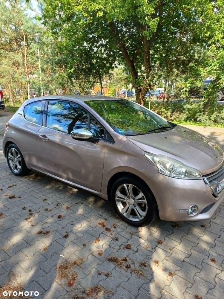 Peugeot 208 1.6 VTi Allure - 3
