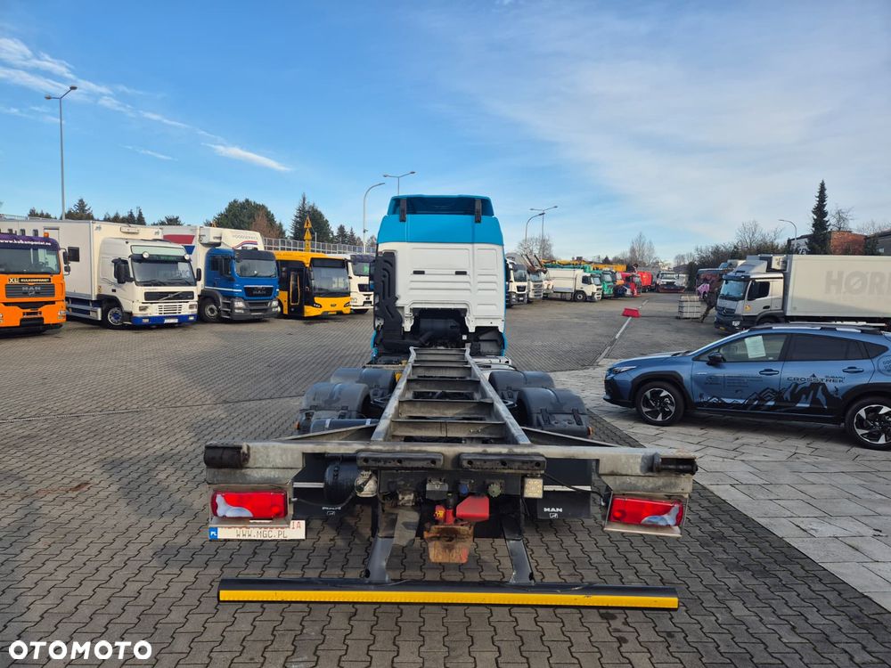MAN TGX 26.500 / 6X2 / MEGA / SERWIS na 496TKM / RAMA / 3 OŚ SKRĘTNA + PODNOSZONA / KABINA SYPIALNIANA - 12